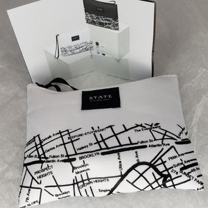 Personal Travel Bag - White 8 pc